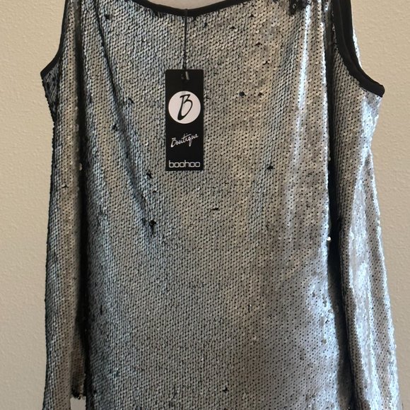 Daffy Sequin Cold Shoulder Midi Dress - Picture 5 of 5